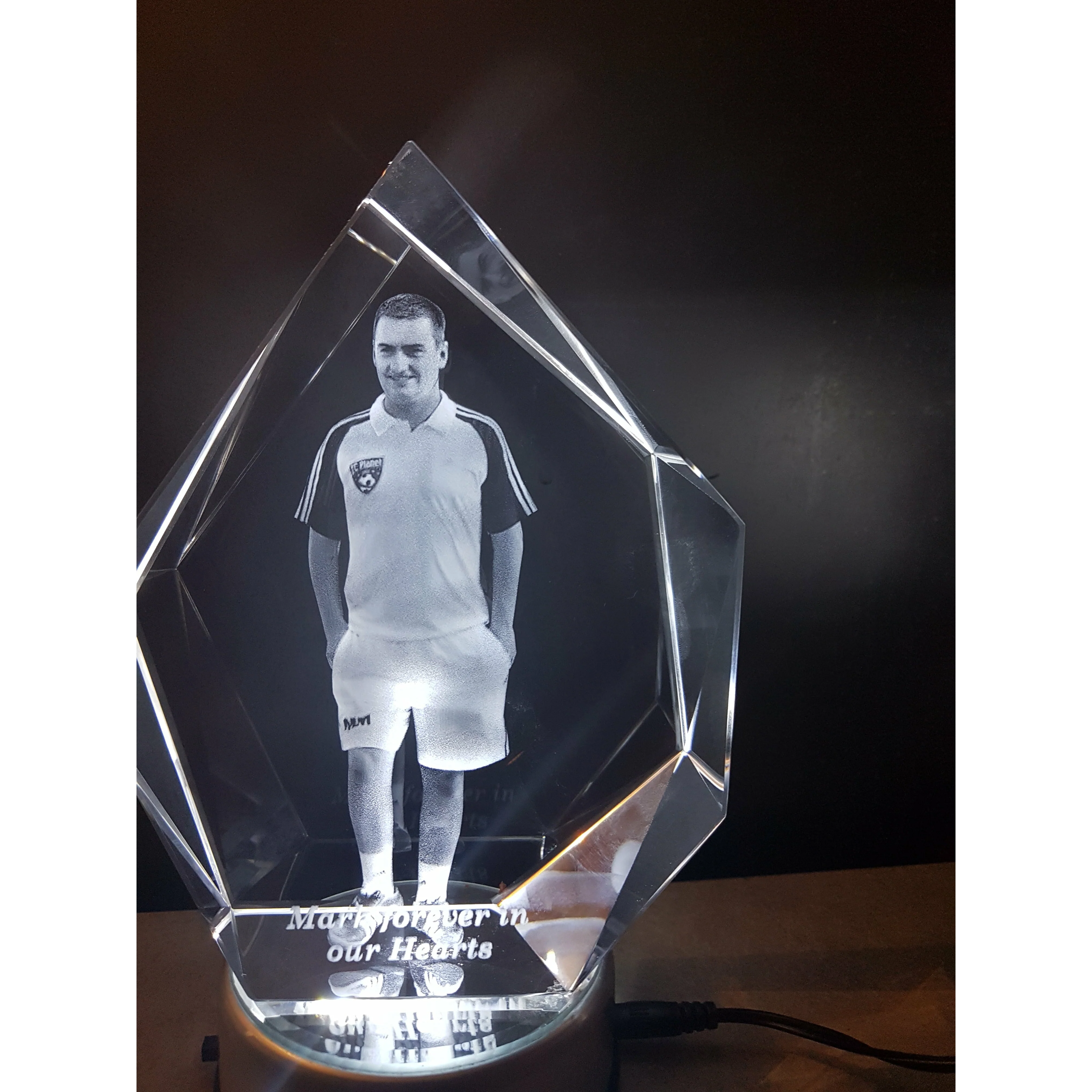 3D Iceberg Prestige Crystal - Xtra Large - Image 10