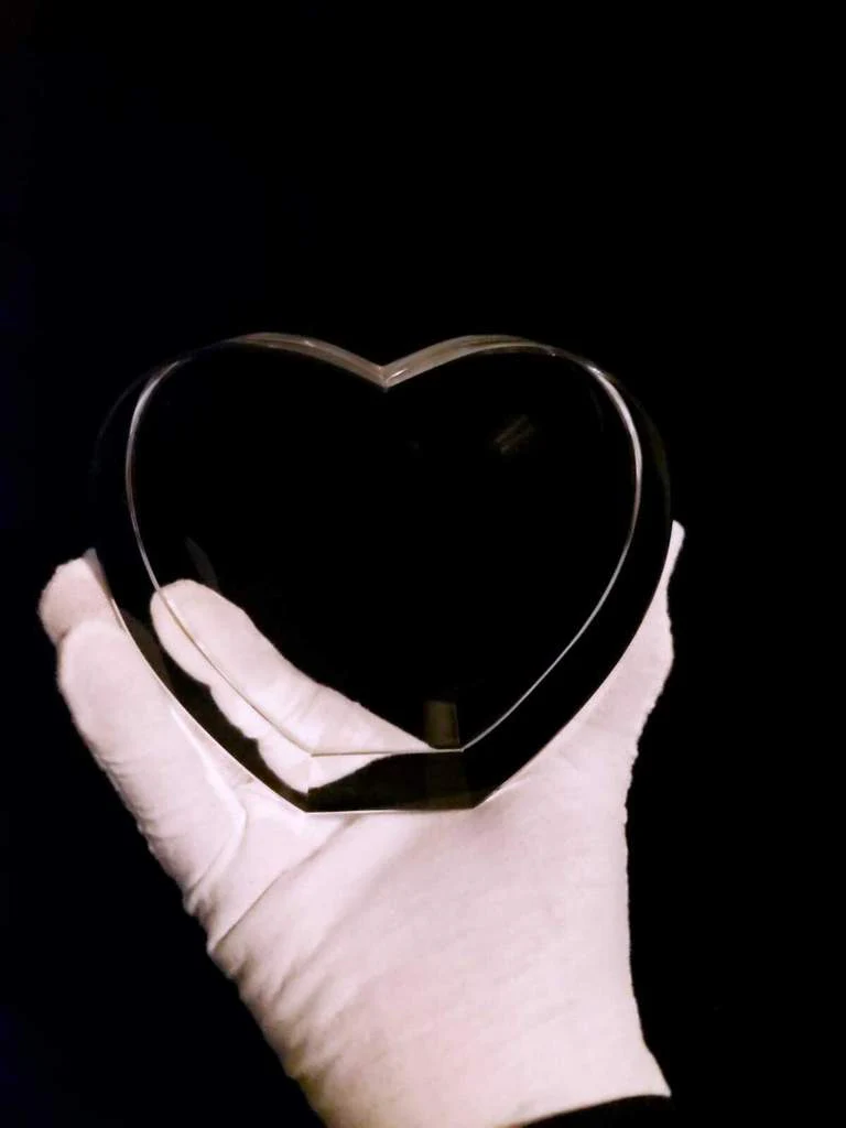 2D Heart Photo Crystal - Image 4